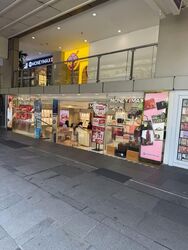 Lucky Plaza (D9), Shop House #595602461